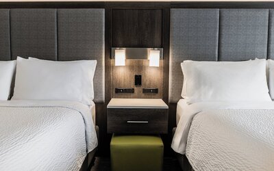 Holiday Inn Express & Suites Toronto Airport South by IHG