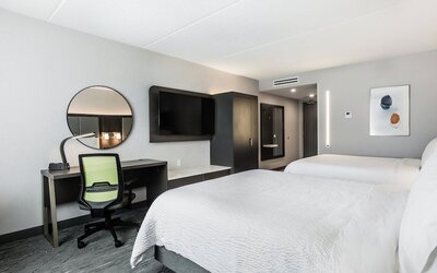Holiday Inn Express & Suites Toronto Airport South by IHG