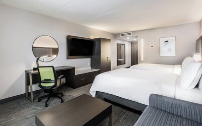 Holiday Inn Express & Suites Toronto Airport South by IHG