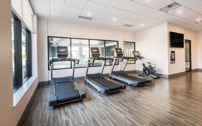 Holiday Inn Express & Suites Toronto Airport South by IHG