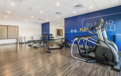 Holiday Inn Express & Suites Toronto Airport South by IHG