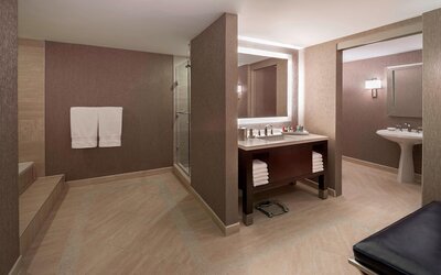 Marriott Downtown at CF Toronto Eaton Centre