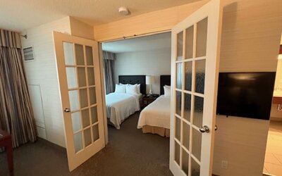Cambridge Suites Toronto