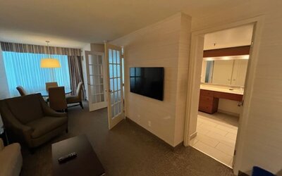 Cambridge Suites Toronto