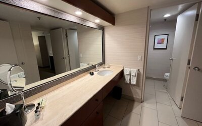 Cambridge Suites Toronto