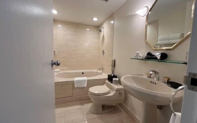 Cambridge Suites Toronto