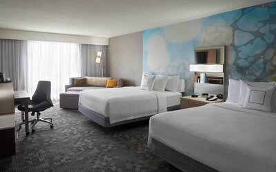 Courtyard by Marriott Toronto Airport
