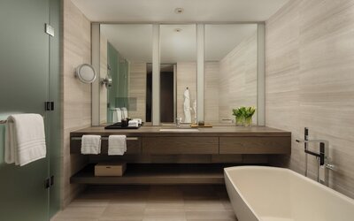 Four Seasons Hotel Toronto