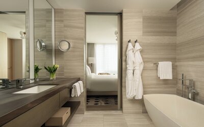 Four Seasons Hotel Toronto