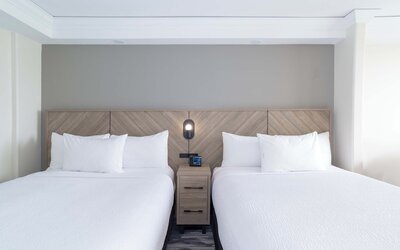 Sandman Signature Toronto Airport Hotel
