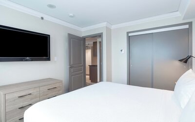 Sandman Signature Toronto Airport Hotel