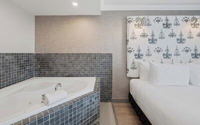 Sandman Signature Toronto Airport Hotel