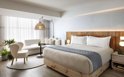 1 Hotel Toronto