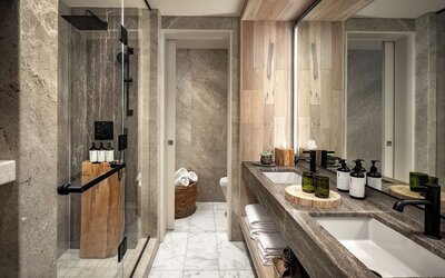 1 Hotel Toronto