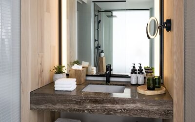 1 Hotel Toronto