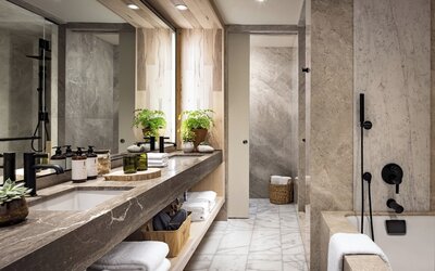 1 Hotel Toronto