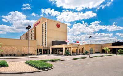 Sheraton Toronto Airport Hotel & Conference Centre