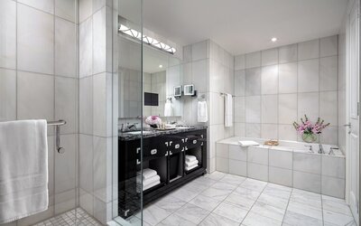The St. Regis Toronto