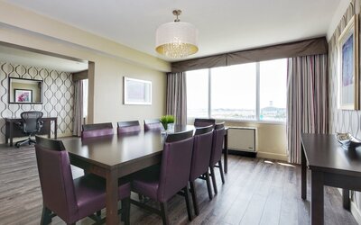 Holiday Inn Toronto - Int'l Airport by IHG