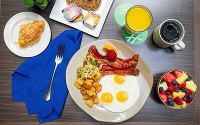 Holiday Inn Toronto - Int'l Airport by IHG