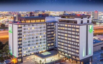 Holiday Inn Toronto - Int'l Airport by IHG