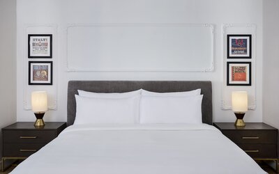 Pantages Hotel Downtown Toronto
