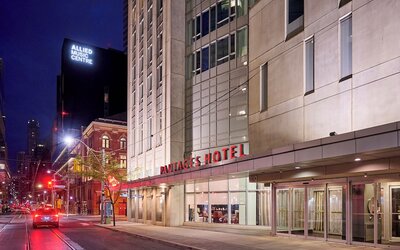 Pantages Hotel Downtown Toronto