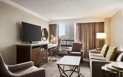 Crowne Plaza Toronto Airport by IHG