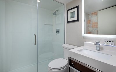 Crowne Plaza Toronto Airport by IHG