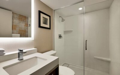 Crowne Plaza Toronto Airport by IHG