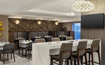 Crowne Plaza Toronto Airport by IHG
