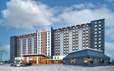 Crowne Plaza Toronto Airport by IHG