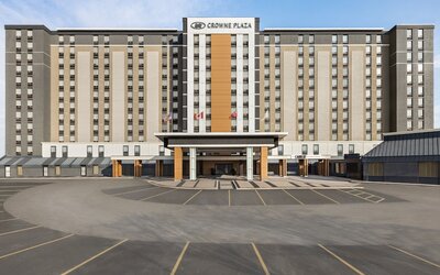 Crowne Plaza Toronto Airport by IHG