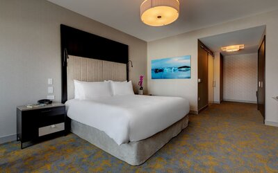 Hotel X Toronto, a Destination by Hyatt Hotel