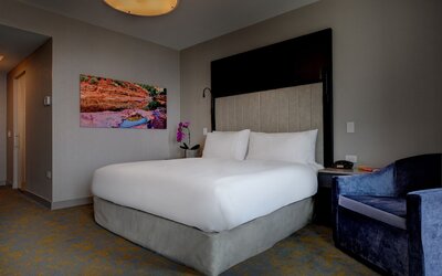 Hotel X Toronto, a Destination by Hyatt Hotel