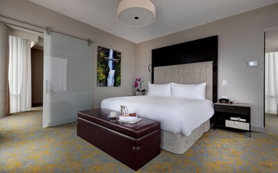 Hotel X Toronto, a Destination by Hyatt Hotel