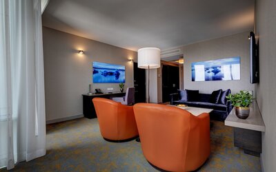 Hotel X Toronto, a Destination by Hyatt Hotel