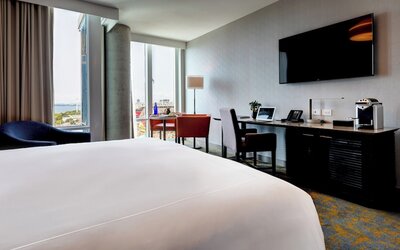 Hotel X Toronto, a Destination by Hyatt Hotel