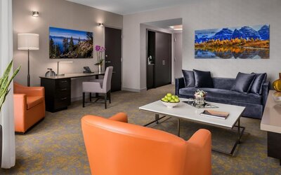 Hotel X Toronto, a Destination by Hyatt Hotel