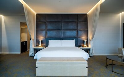 Hotel X Toronto, a Destination by Hyatt Hotel