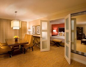 Toronto Airport Marriott Hotel