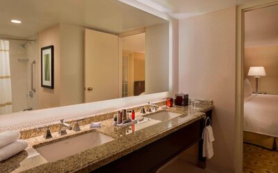 Toronto Airport Marriott Hotel