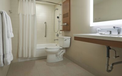 Delta Hotels by Marriott Toronto Airport & Conference Centre
