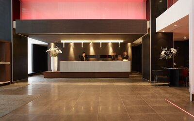Le Germain Hotel Maple Leaf Square