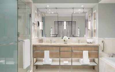 The Ritz-Carlton, Toronto