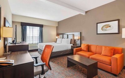 Best Western Plus Executive Inn