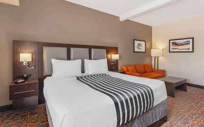 Best Western Plus Executive Inn