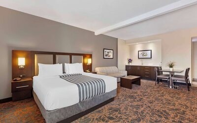 Best Western Plus Executive Inn