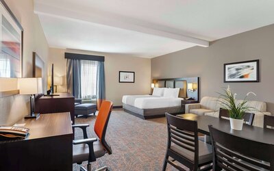 Best Western Plus Executive Inn