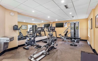 Best Western Plus Executive Inn